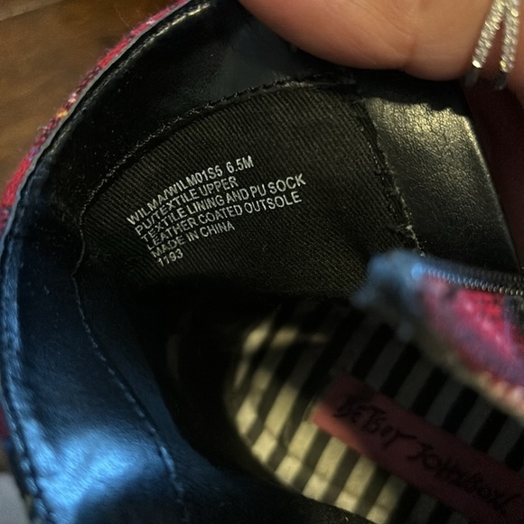 Betsey Johnson Wilma Black Plaid Booties | Gold Buckle | Grunge | Size 6.5 - Picture 7 of 7